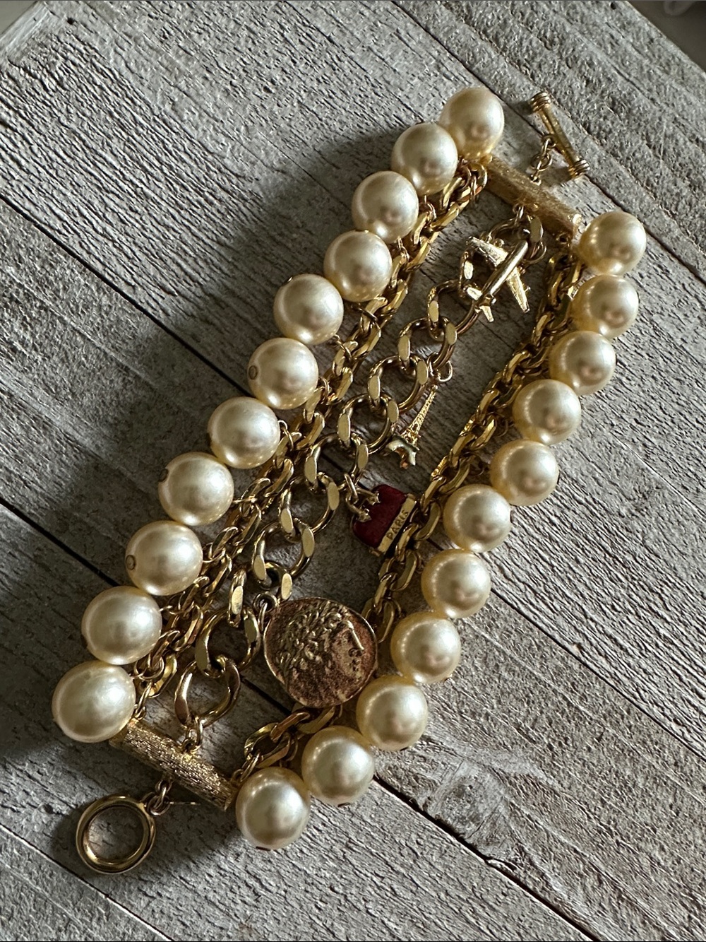 Yochi great shape gold Paris travel faux pearl beaded Cuban link chain bracelet